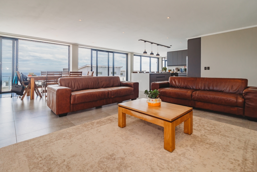 4 Bedroom Property for Sale in Le Grand Golf Estate Western Cape